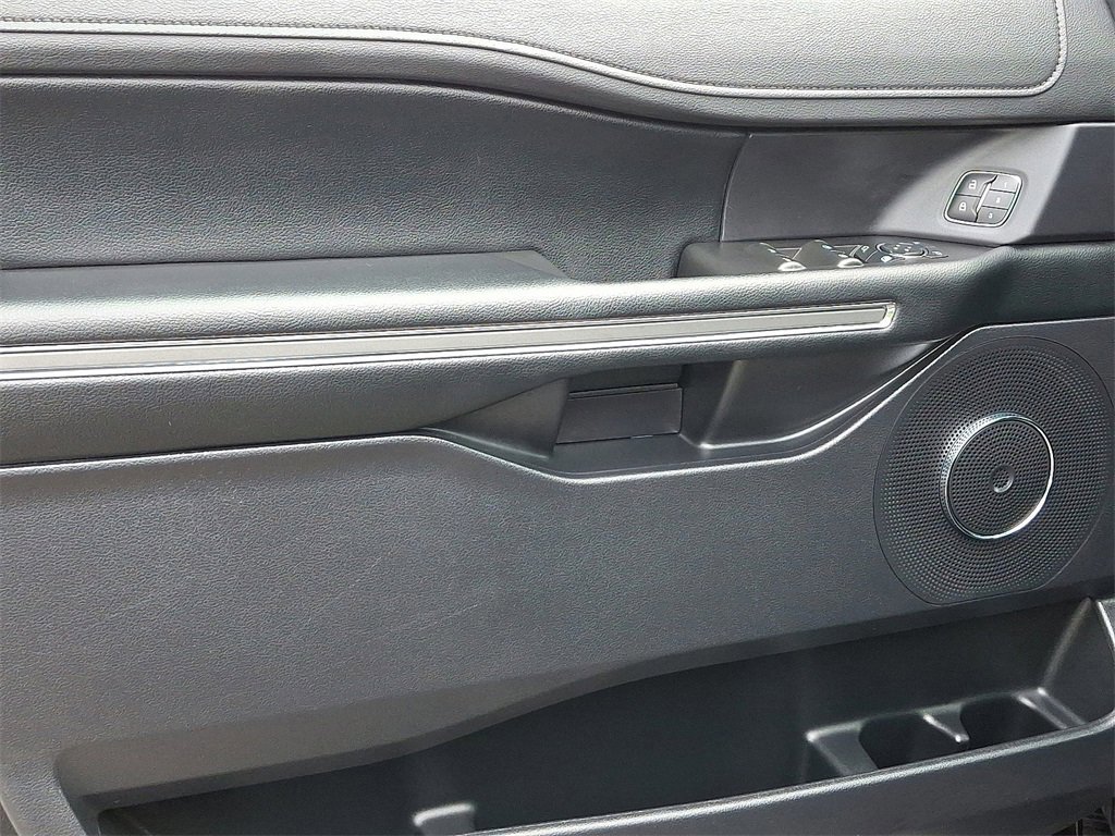 Certified 2021 Ford Expedition XLT image 14