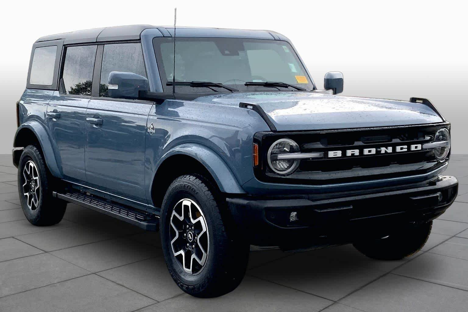 Certified 2024 Ford Bronco Outer Banks AWD/4WD image 3