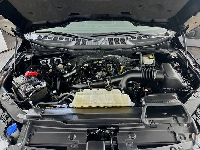 Certified 2022 Ford F150 XLT w/ Equipment Group 302A High image 26