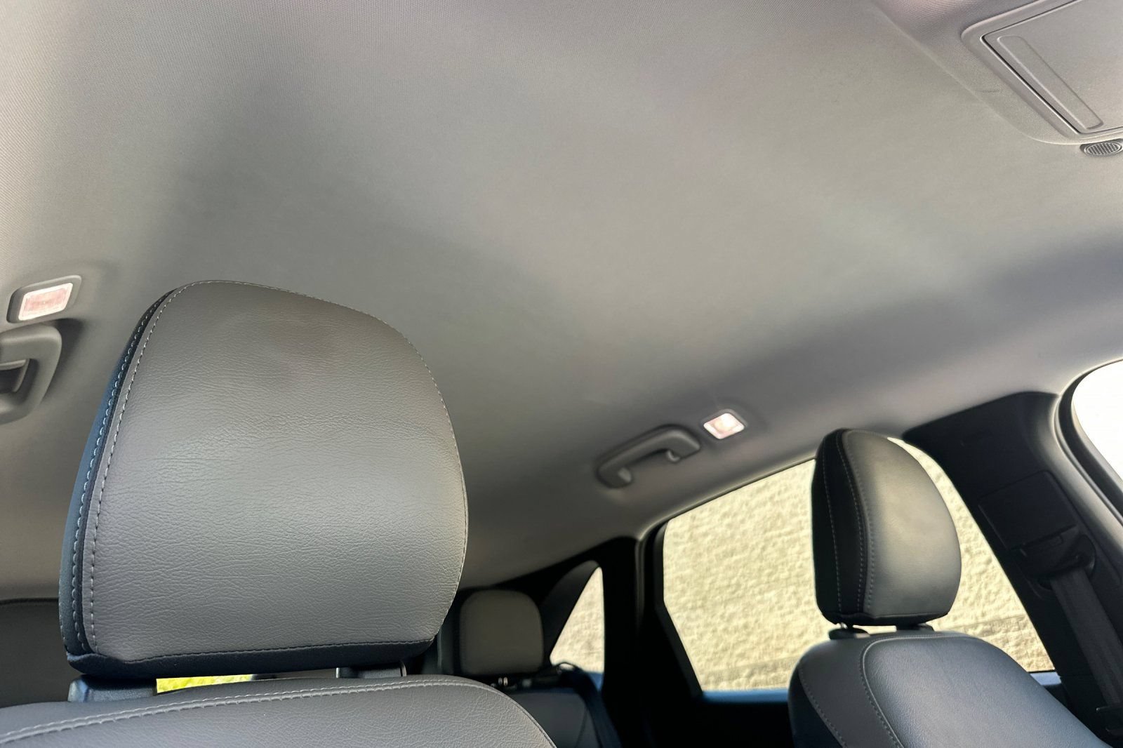 Certified 2025 Ford Escape SE FWD image 20