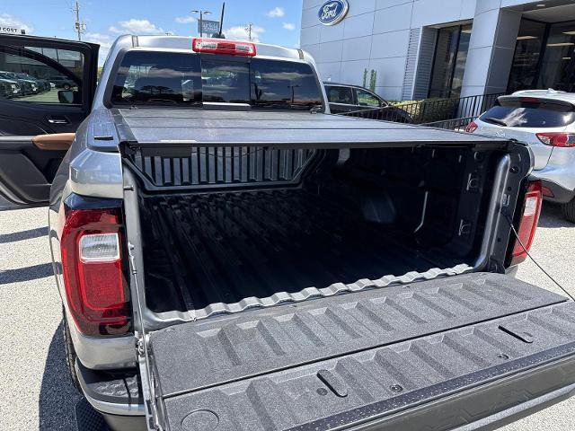 Used 2023 GMC Canyon AT4 w/ AT4 Premium Package AWD/4WD image 29