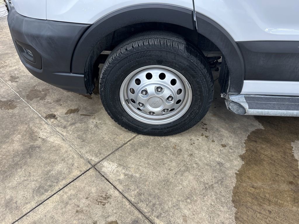 Certified 2023 Ford Transit 250 Low Roof AWD w/ Exterior Upgrade Package image 28