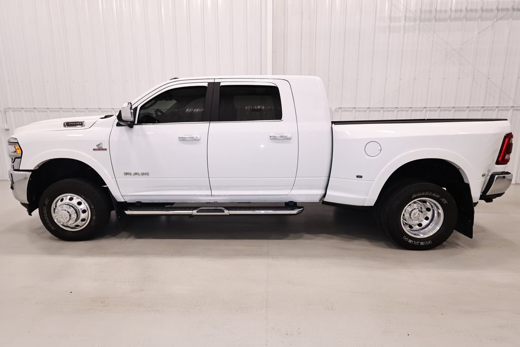 Used 2022 RAM 3500 Laramie AWD/4WD image 7