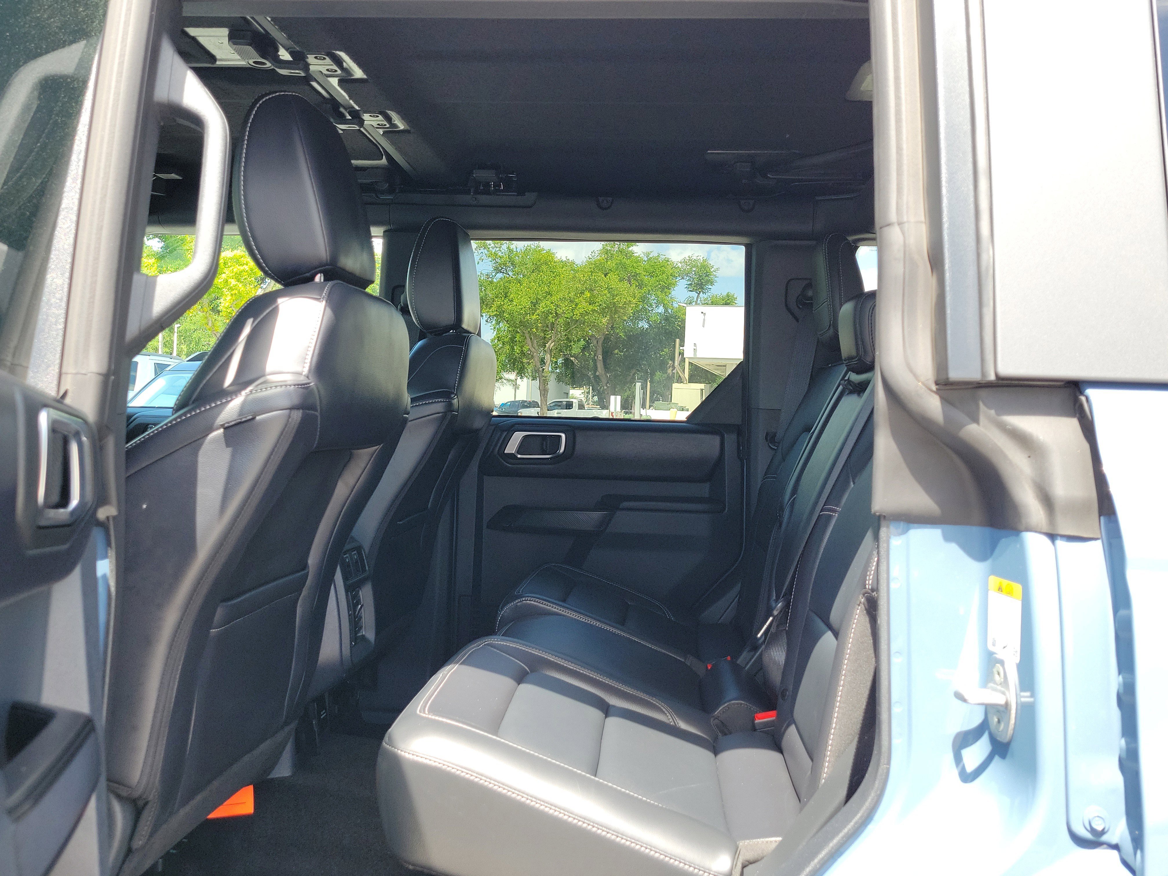 Certified 2025 Ford Bronco Outer Banks AWD/4WD image 11