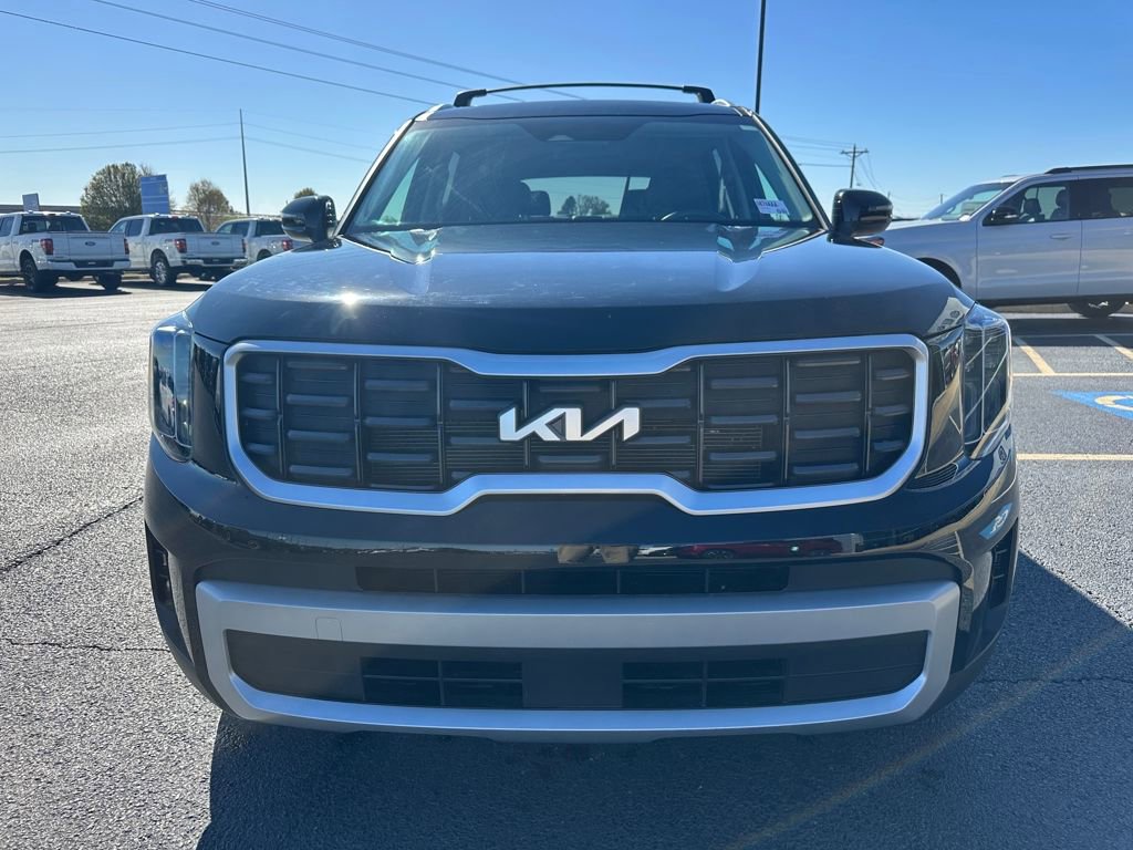Used 2024 Kia Telluride S w/ S Sunroof Package image 3