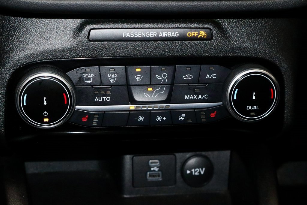 Certified 2022 Ford Escape Titanium w/ Class II Trailer Tow Package image 34