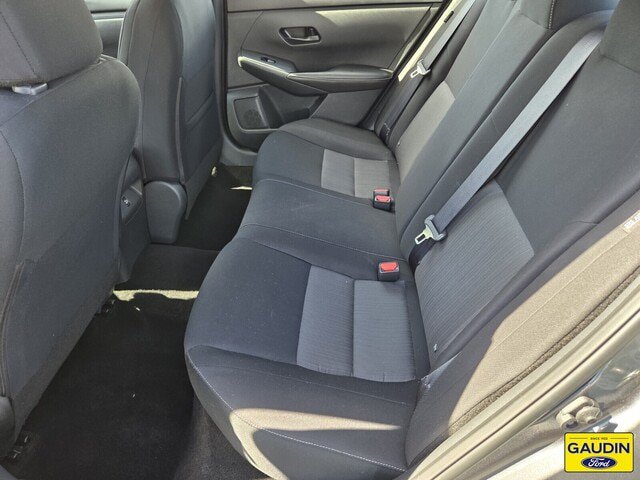 Used 2025 Nissan Sentra SV w/ All-Weather Package FWD image 12
