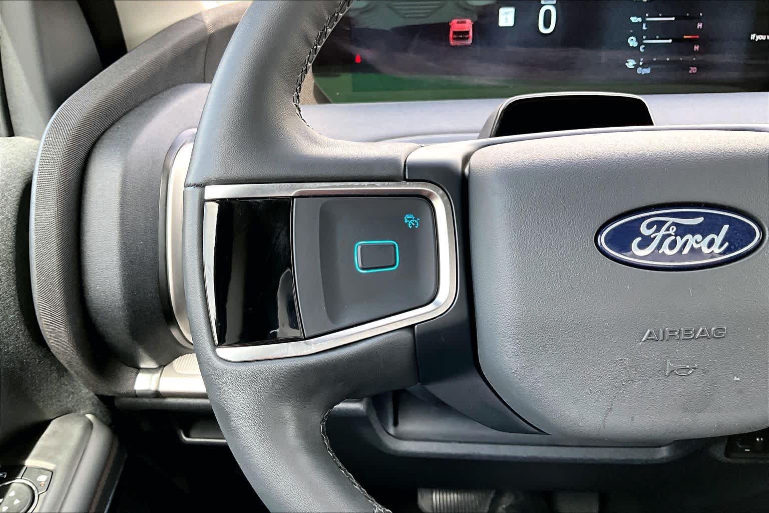 Certified 2025 Ford Expedition Active RWD image 24
