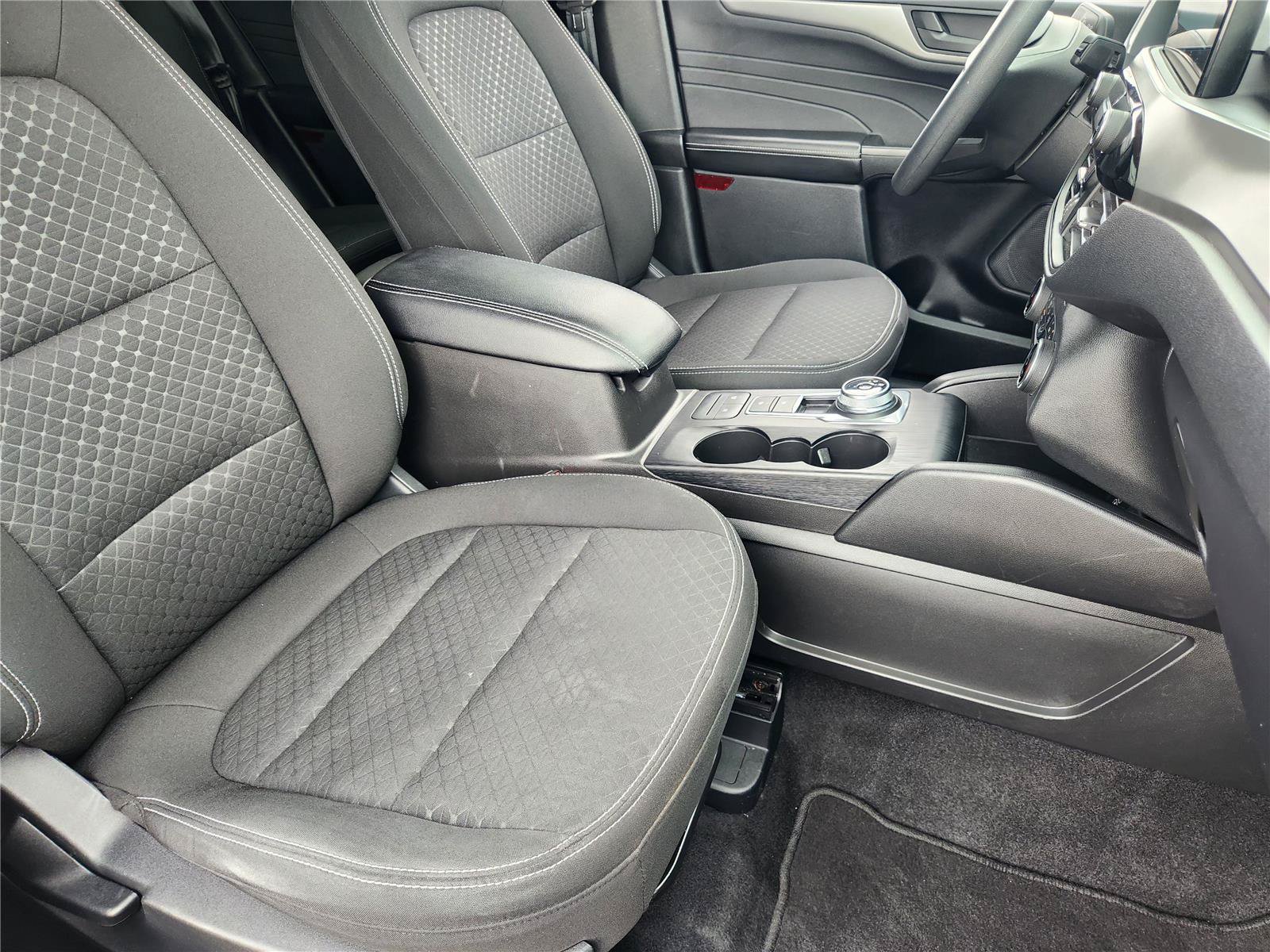 Certified 2025 Ford Escape Active FWD image 12