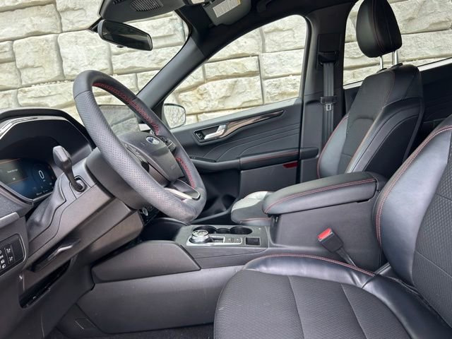 Certified 2023 Ford Escape ST-Line Select w/ Tech Pack #2 AWD/4WD image 8