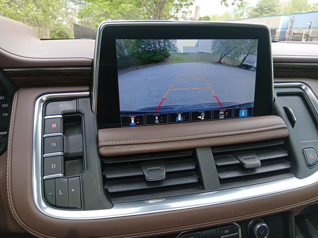 Used 2021 Chevrolet Suburban High Country image 26