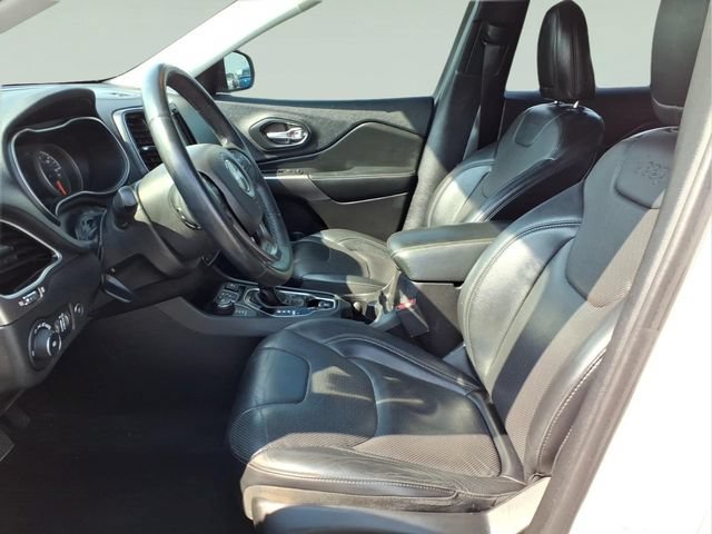 Used 2019 Jeep Cherokee Limited AWD/4WD image 18