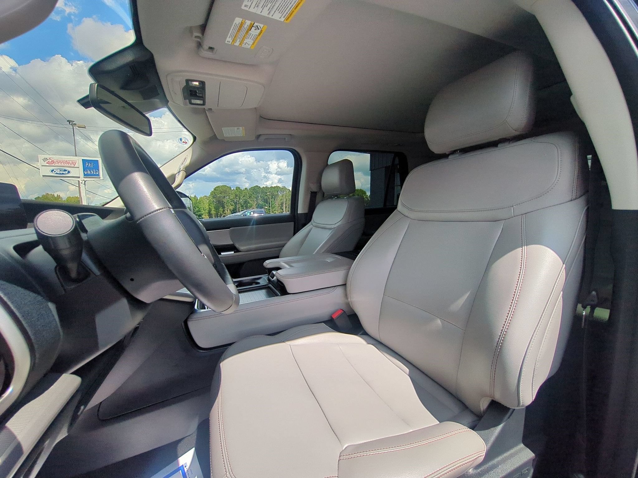 Certified 2025 Ford Expedition Max Active RWD image 25