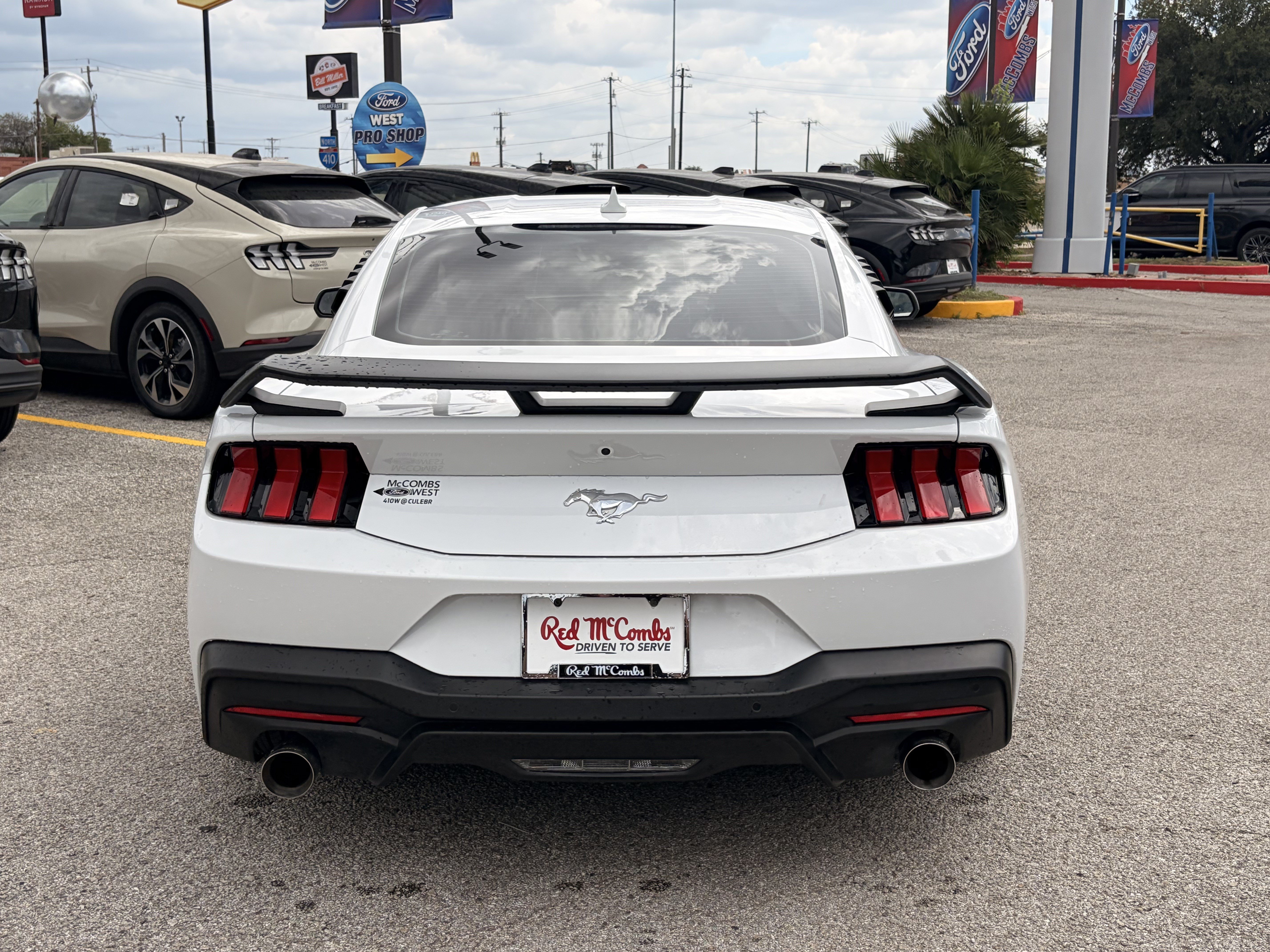 Certified 2025 Ford Mustang Coupe RWD image 4