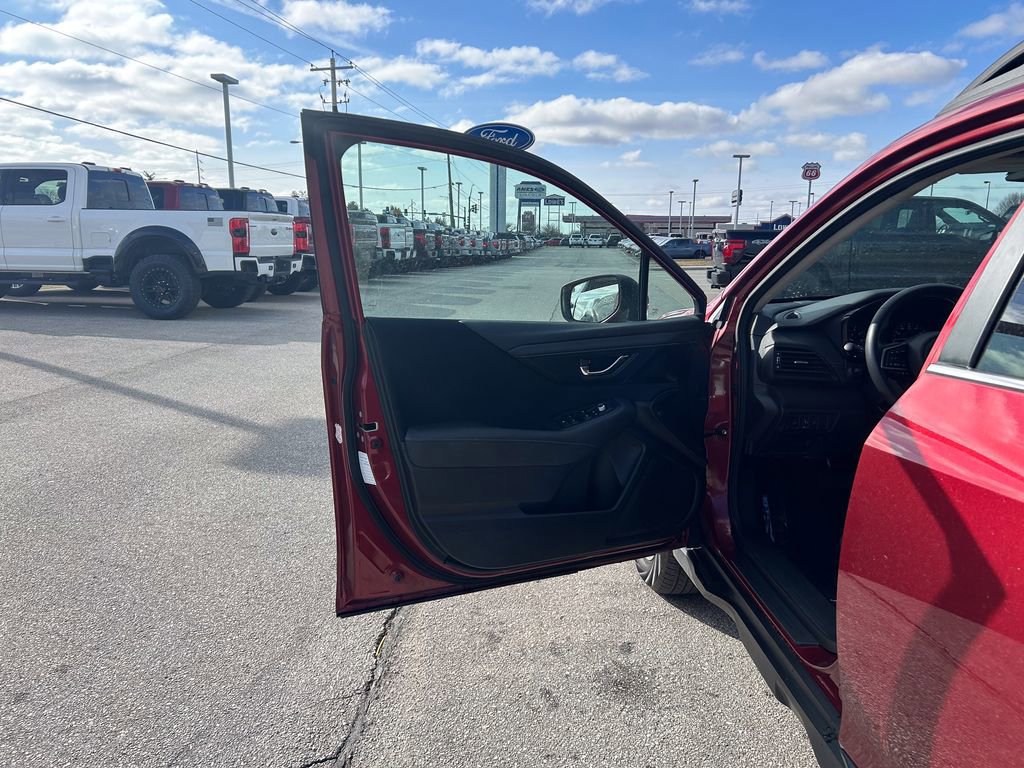 Used 2025 Subaru Outback Premium image 12
