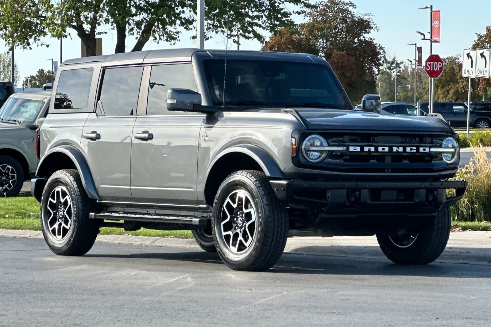 Certified 2022 Ford Bronco Outer Banks AWD/4WD image 9