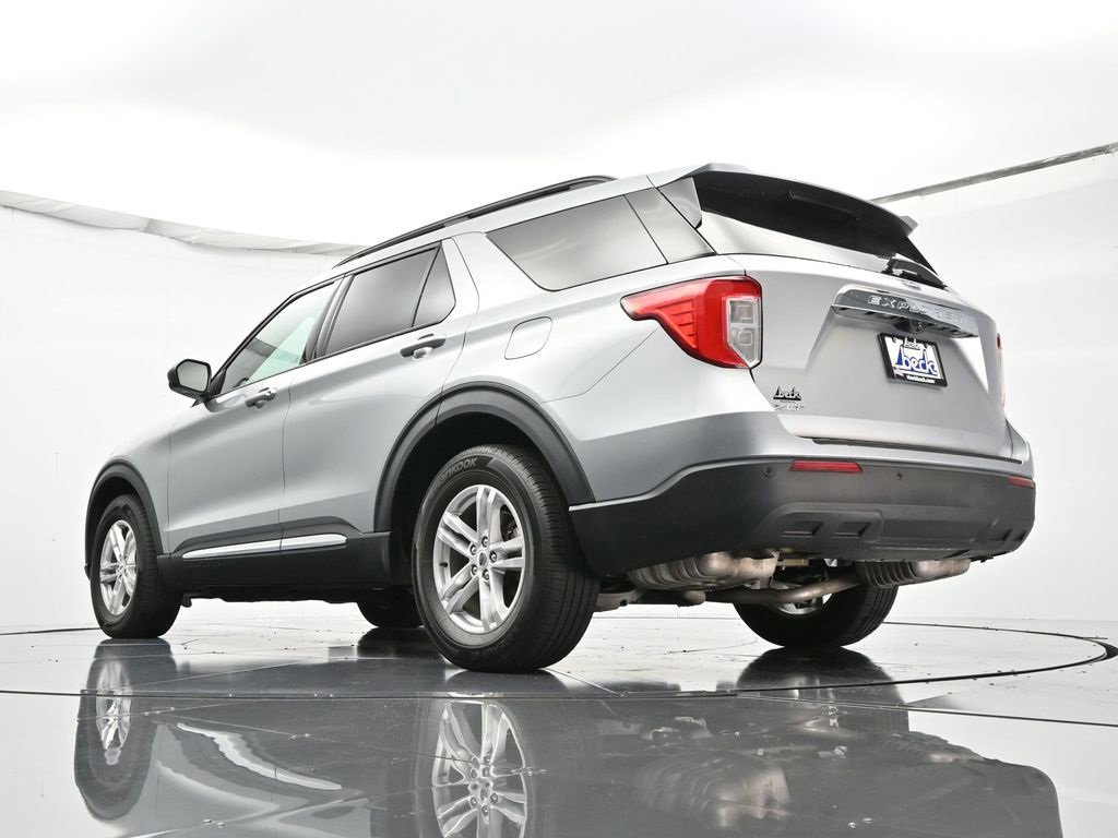 Certified 2022 Ford Explorer XLT image 9