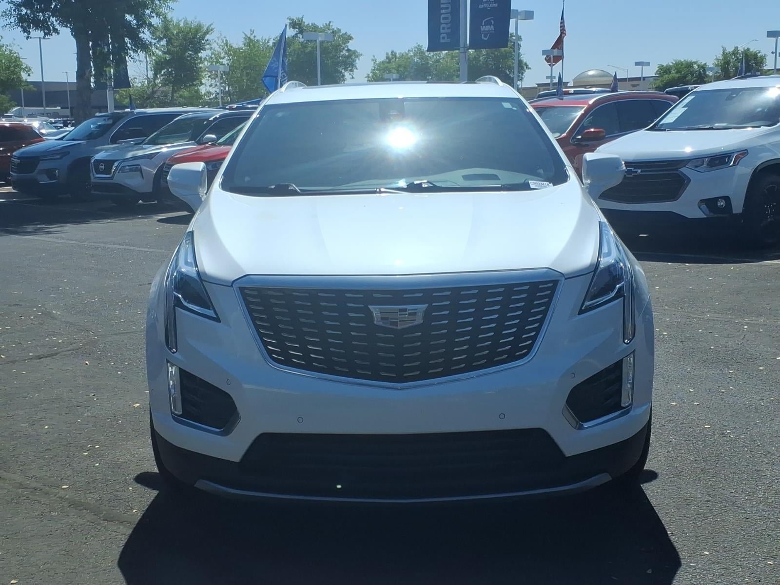Used 2021 Cadillac XT5 Premium Luxury FWD image 2