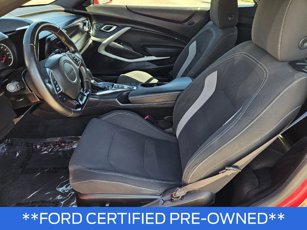Used 2020 Chevrolet Camaro LT RWD image 14