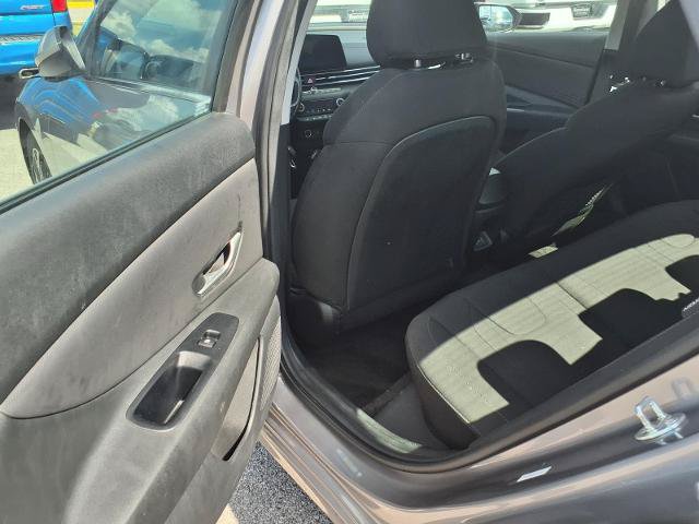 Used 2025 Hyundai Elantra SEL FWD image 20