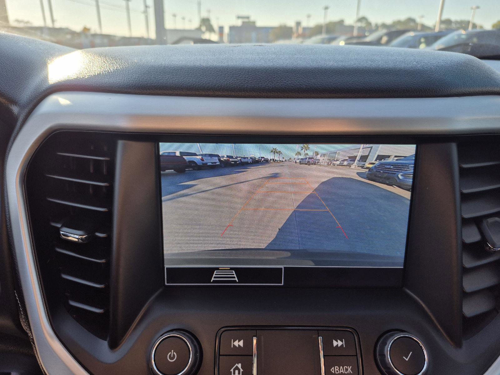 Used 2023 GMC Acadia SLE w/ Driver Convenience Package image 26