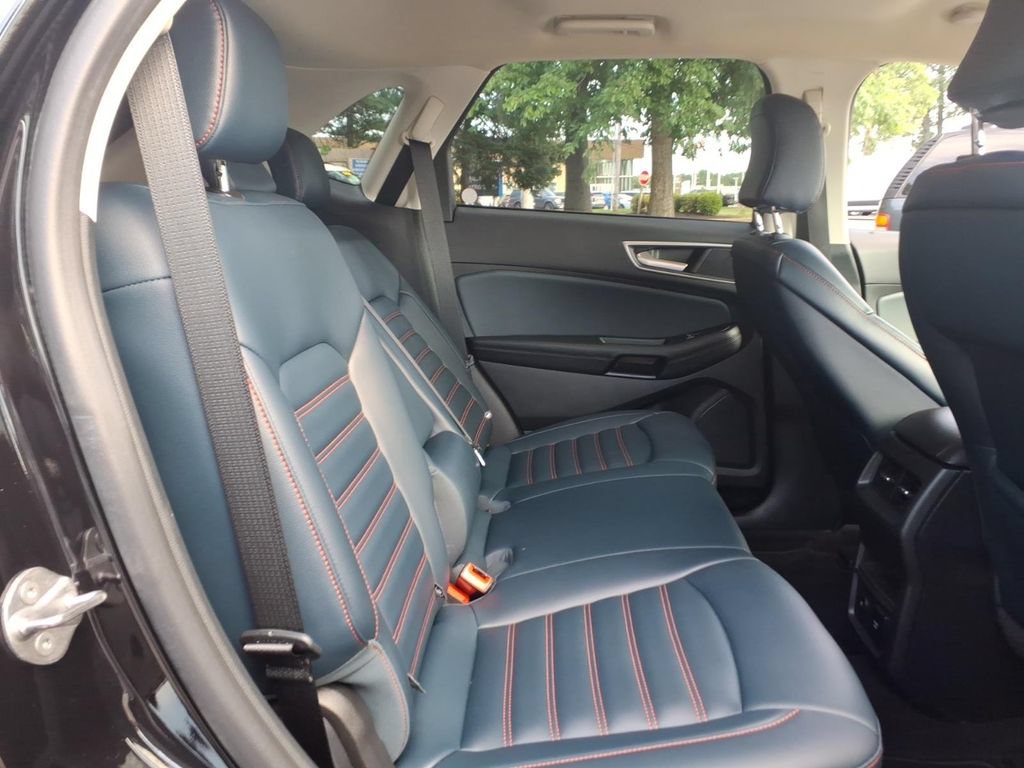 Certified 2023 Ford Edge SEL w/ Sport Appearance Package AWD/4WD image 12
