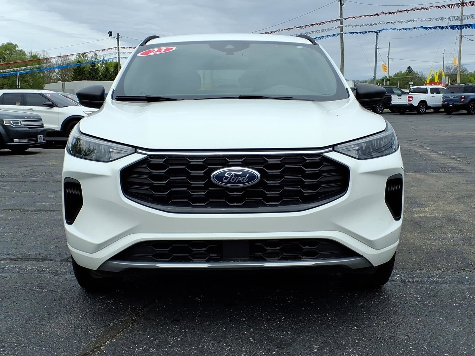 Certified 2023 Ford Escape ST-Line AWD/4WD image 2