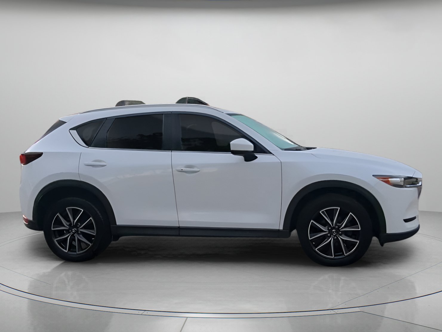 Used 2018 MAZDA CX-5 Touring w/ Preferred Equipment Package FWD image 33