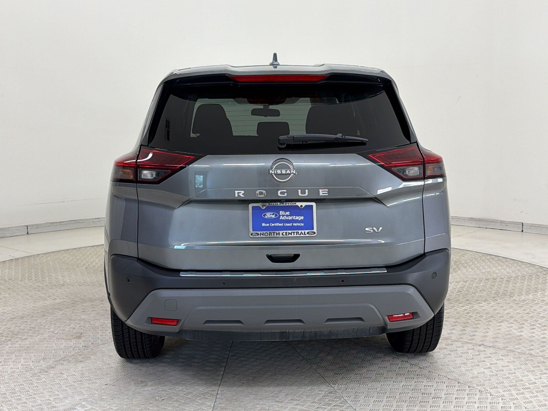 Used 2023 Nissan Rogue SV FWD image 10