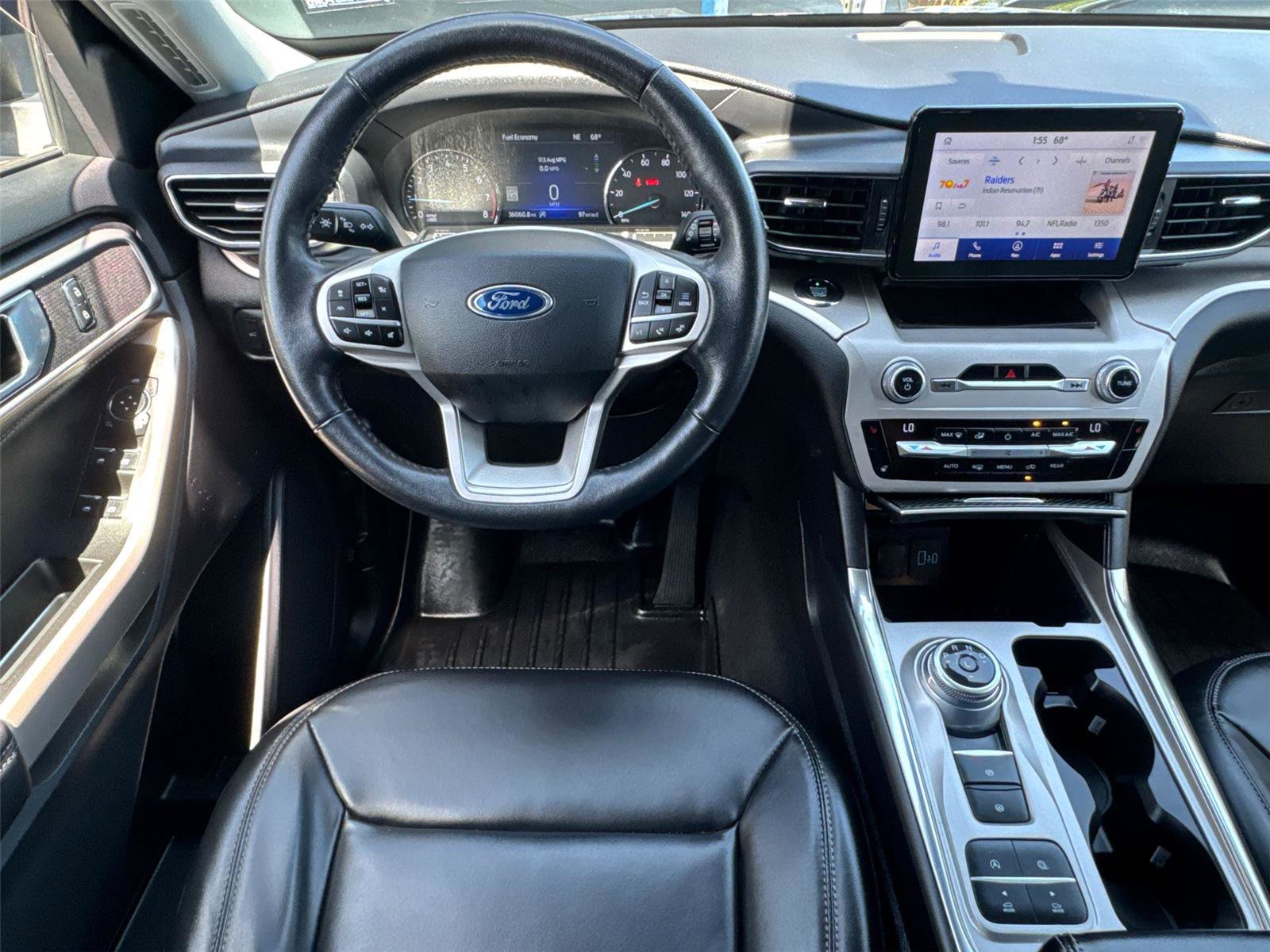 Certified 2021 Ford Explorer XLT w/ Equipment Group 202A RWD image 22