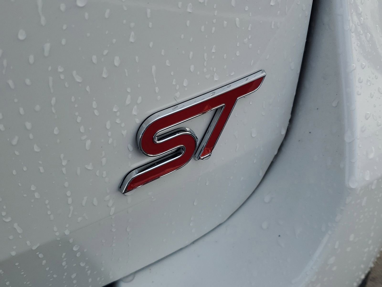 Certified 2025 Ford Explorer ST w/ Sun And Sound Package image 6