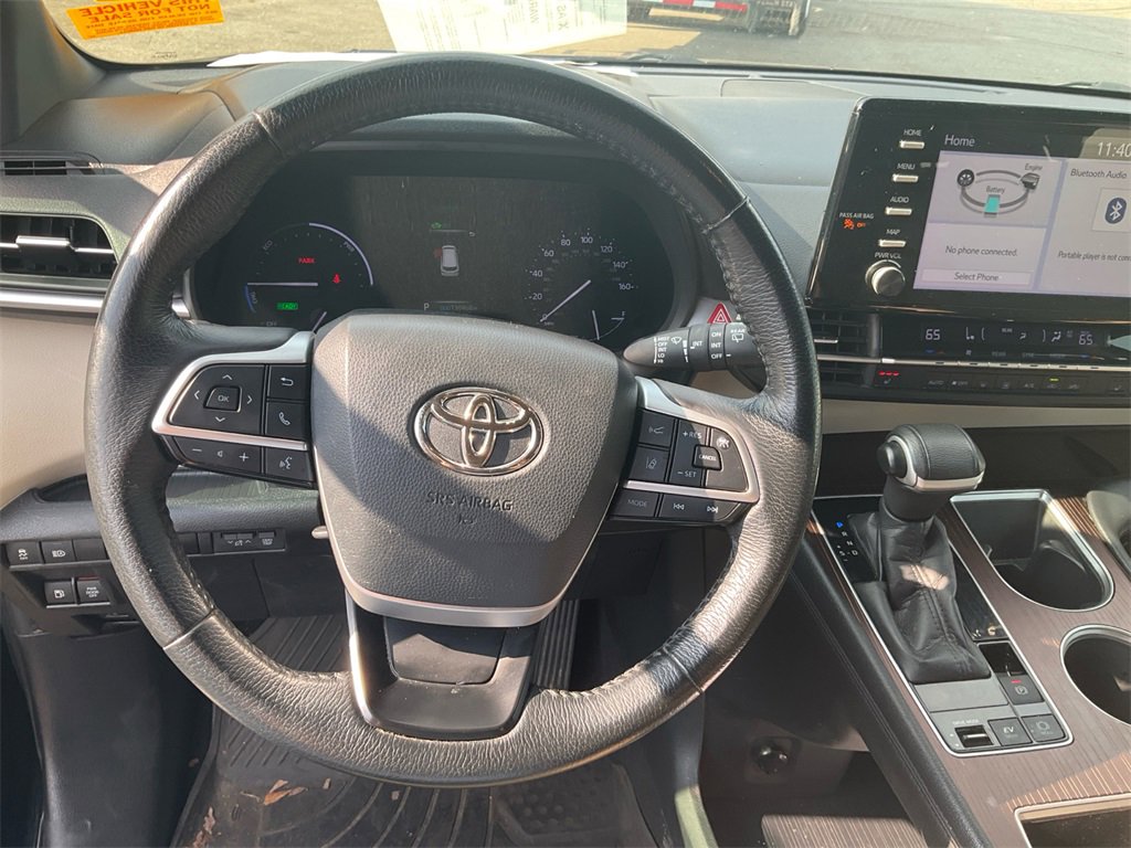 Used 2021 Toyota Sienna XLE image 21