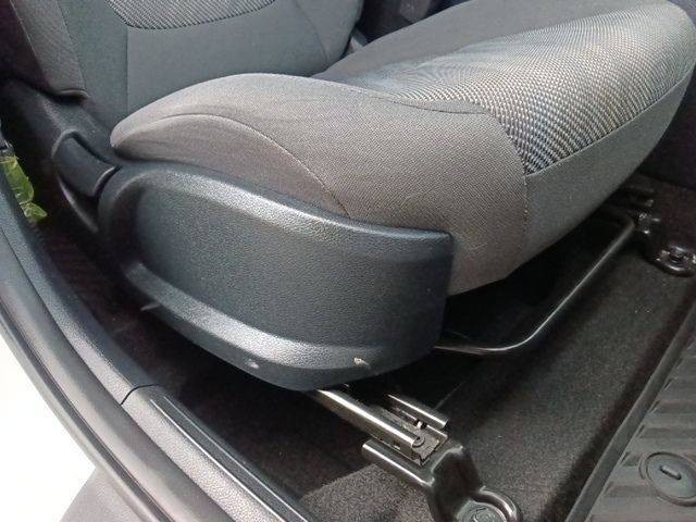 Used 2023 Kia Seltos LX image 30