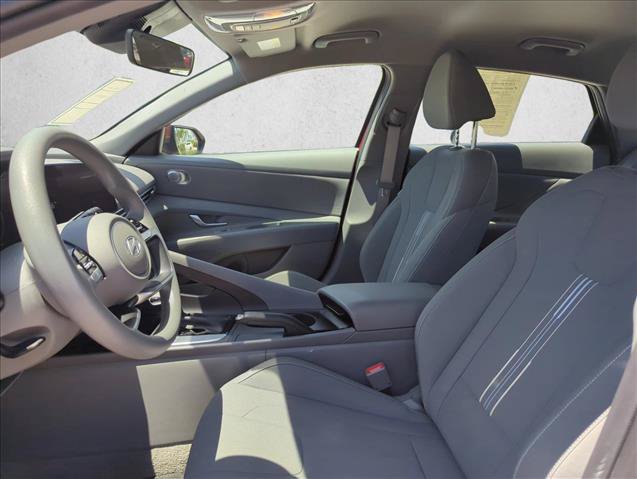 Used 2024 Hyundai Elantra SEL FWD image 16