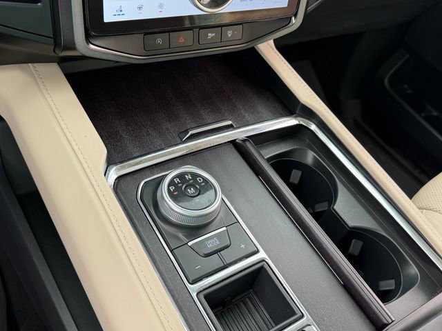 Certified 2023 Ford Expedition Platinum RWD image 17