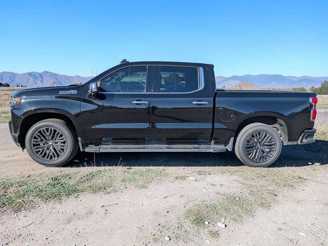 Used 2020 Chevrolet Silverado 1500 High Country w/ Technology Package AWD/4WD image 3