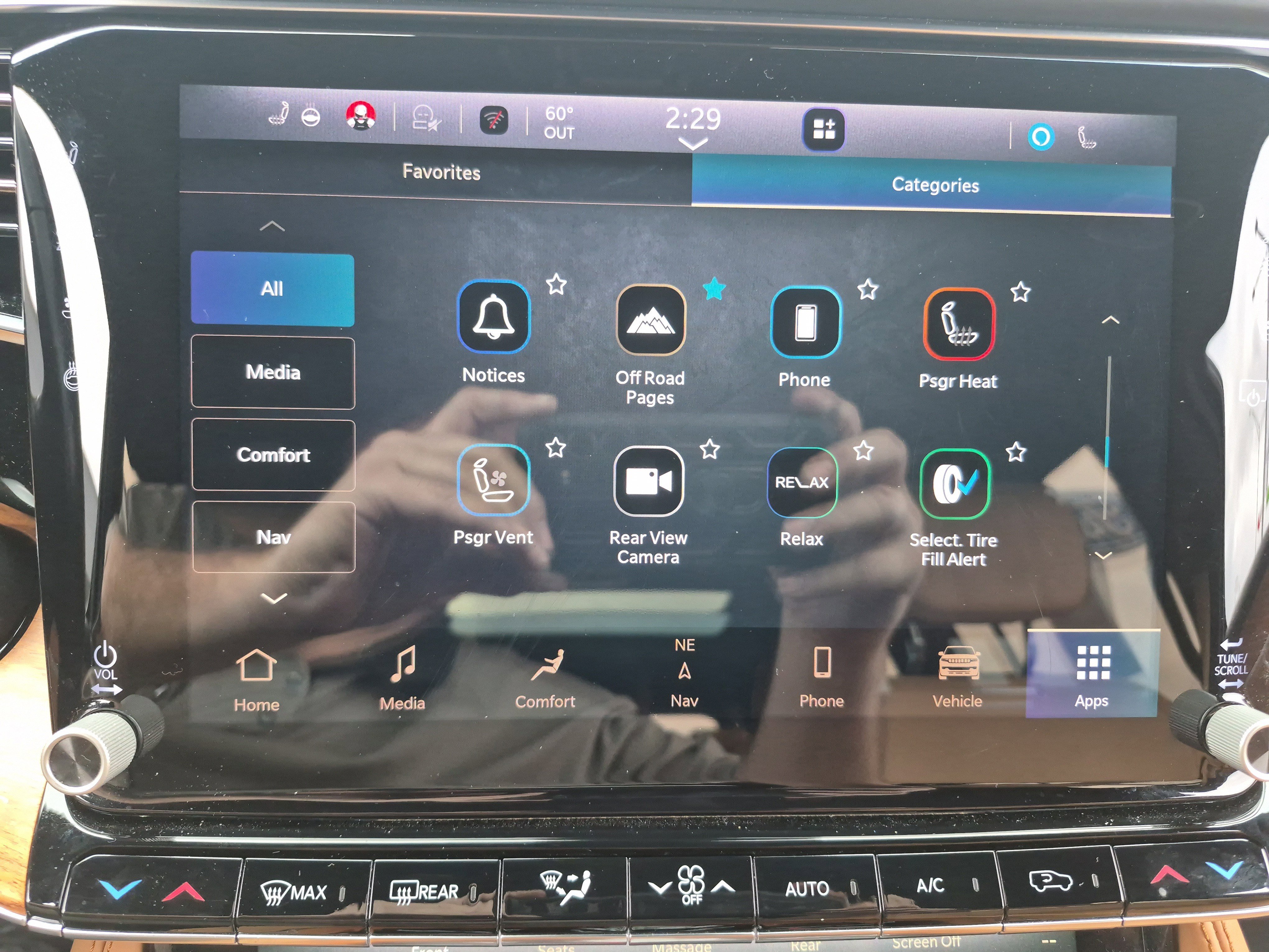 Used 2023 Jeep Grand Wagoneer L Series III image 43