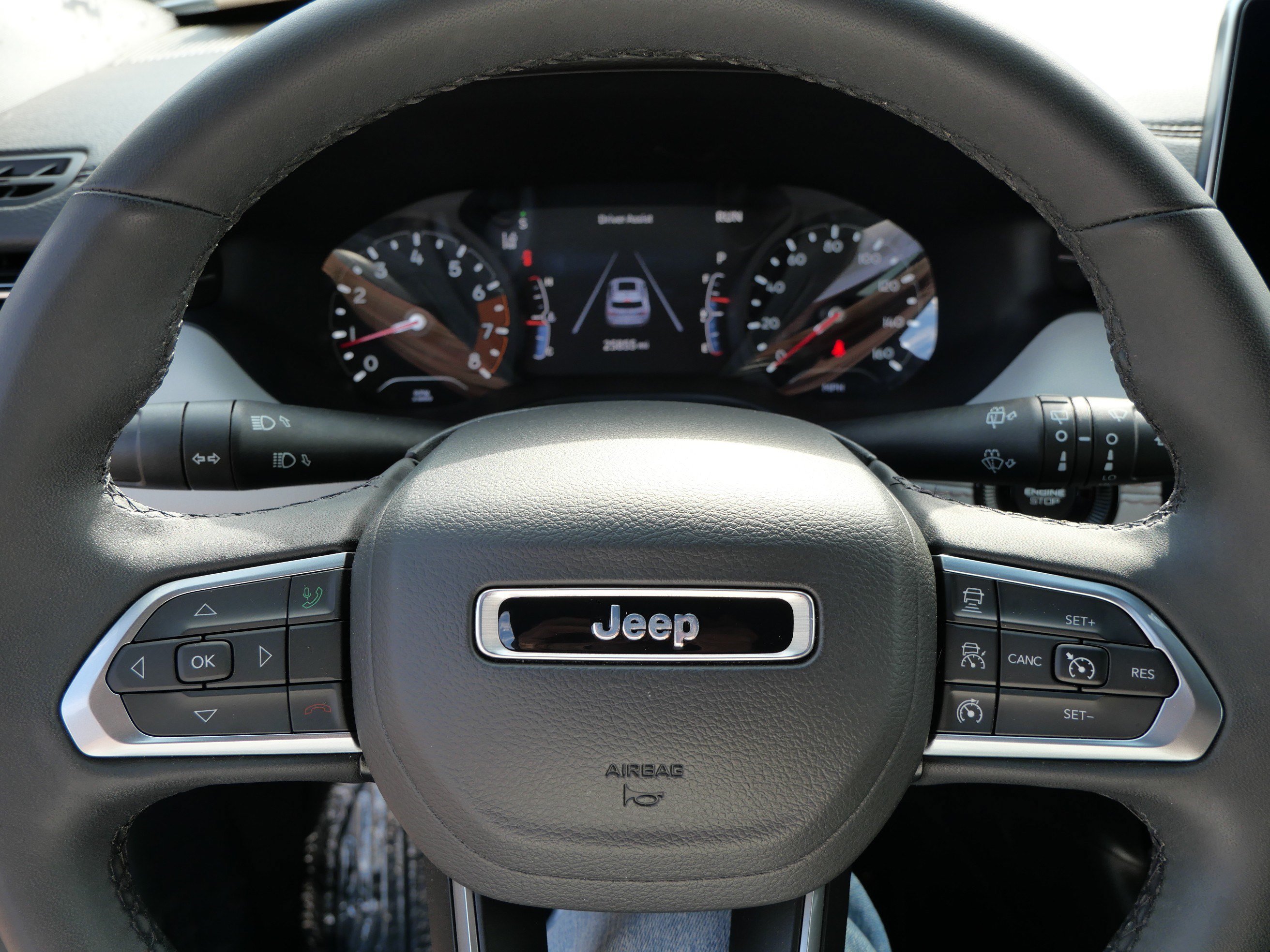 Used 2025 Jeep Compass Limited AWD/4WD image 25
