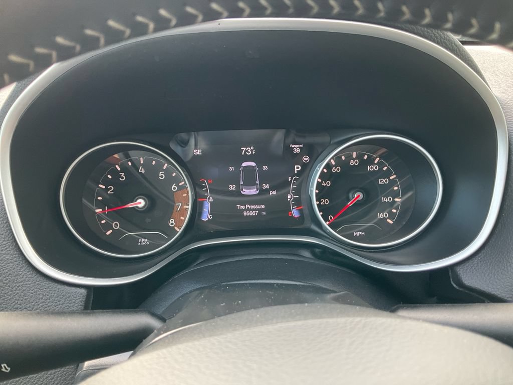 Used 2019 Jeep Compass Latitude w/ Popular Equipment Group FWD image 22