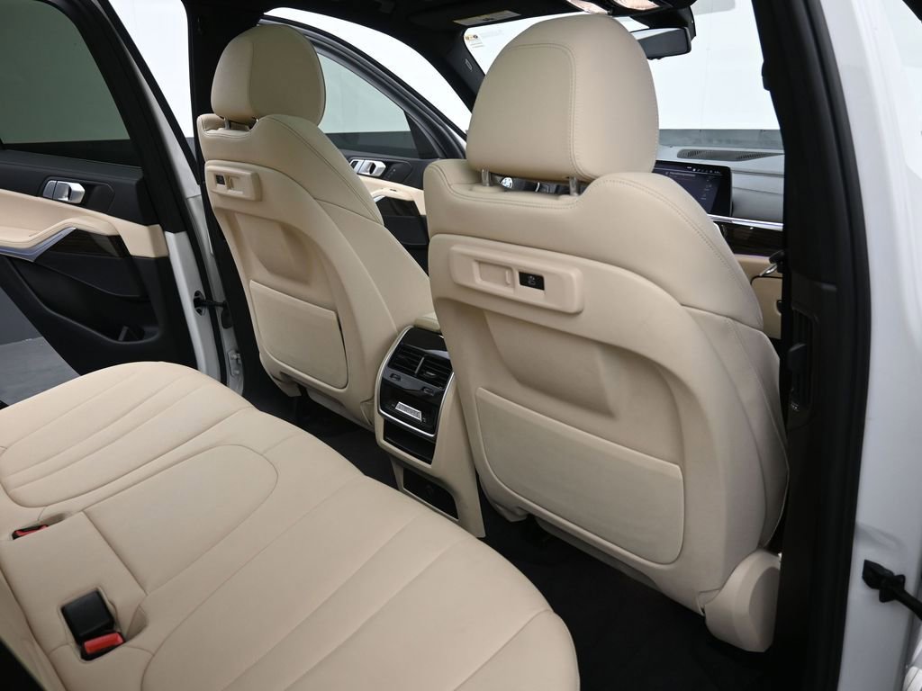 Used 2021 BMW X5 sDrive40i w/ Premium Package 2 RWD image 12