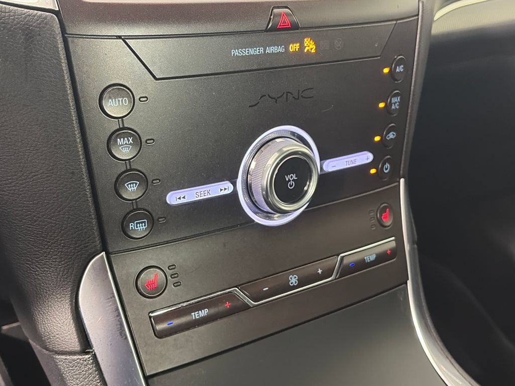 Certified 2020 Ford Edge Titanium AWD/4WD image 21