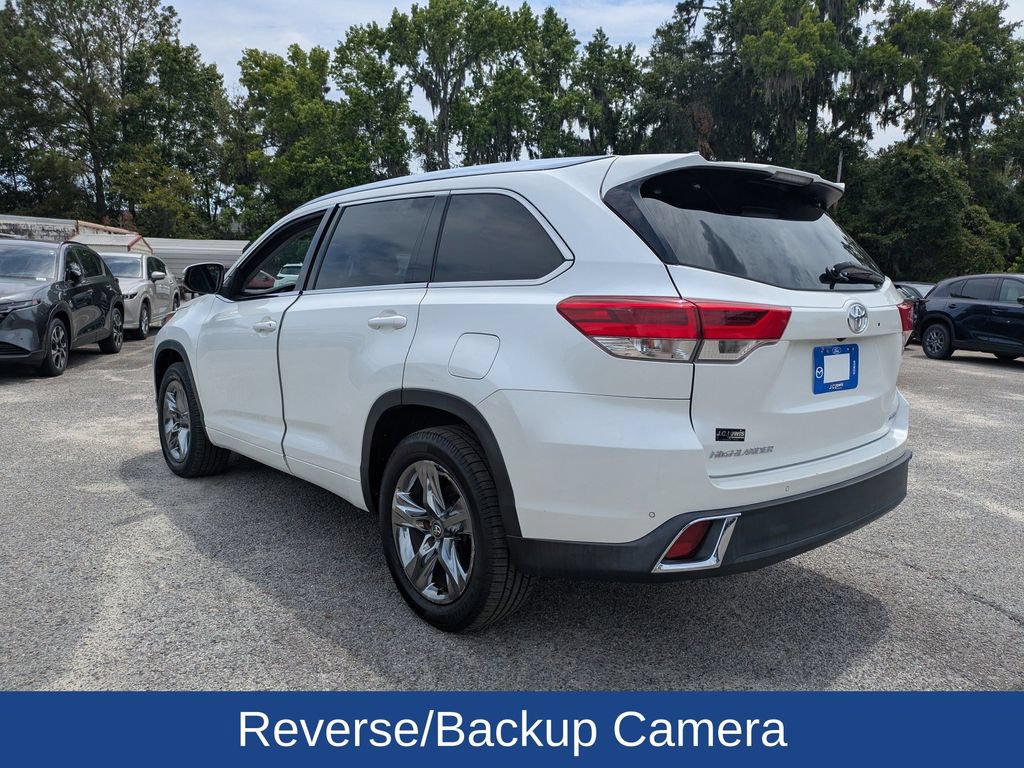 Used 2018 Toyota Highlander Limited Platinum FWD image 6