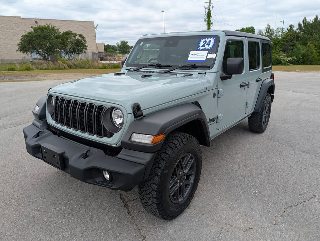 Used 2024 Jeep Wrangler Unlimited Sport w/ Convenience Group AWD/4WD image 6