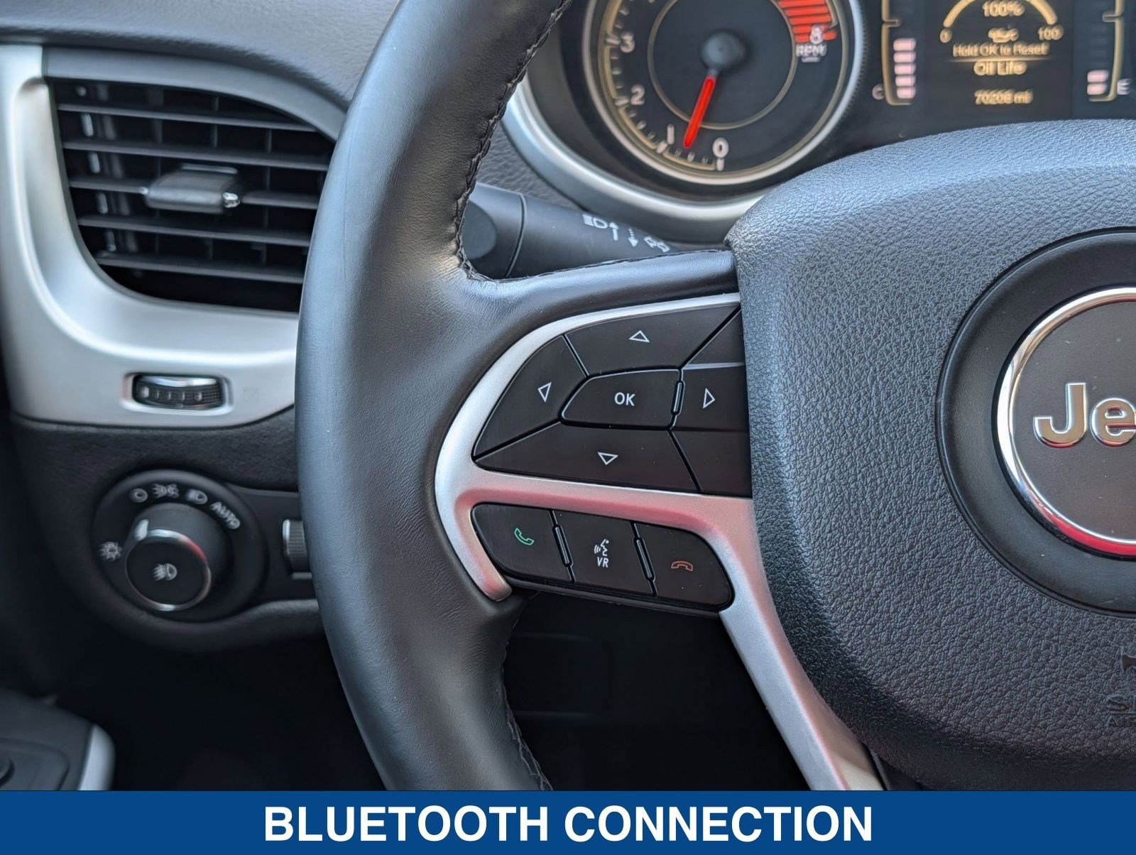 Used 2018 Jeep Cherokee Latitude Plus image 22