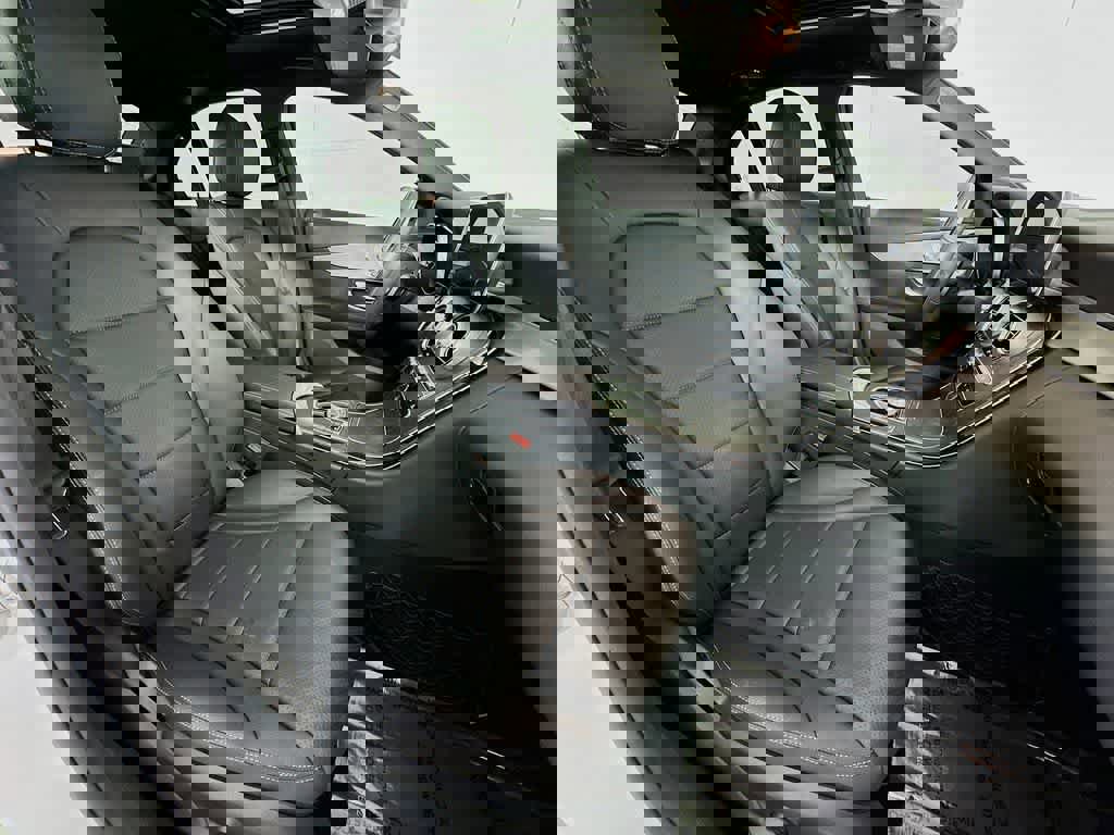 Used 2020 Mercedes-Benz C 300 Sedan image 17