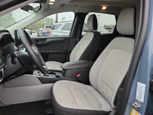 Certified 2023 Ford Escape Active w/ Tech Pack #1 AWD/4WD image 9