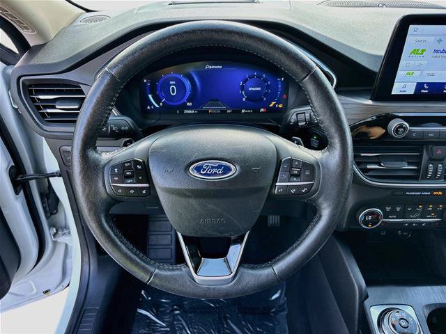 Certified 2020 Ford Escape Titanium AWD/4WD image 12