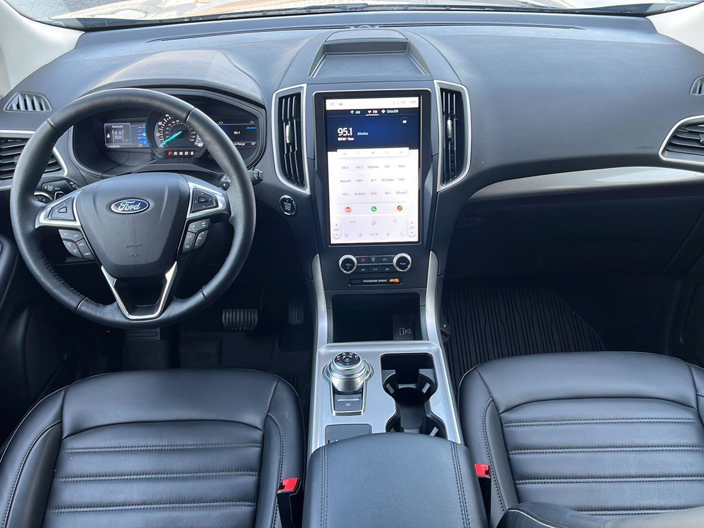 Certified 2024 Ford Edge SEL w/ Convenience Package image 18