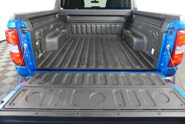 Certified 2025 Ford Maverick XLT w/ XLT Luxury Package AWD/4WD image 9
