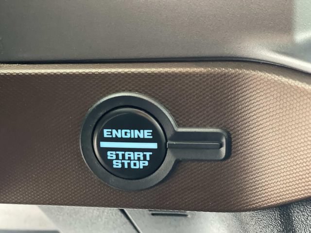 Certified 2023 Ford Bronco Outer Banks w/ Sasquatch Package AWD/4WD image 18